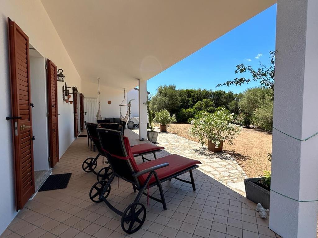 Bassacutena La Piana Holiday House מראה חיצוני תמונה